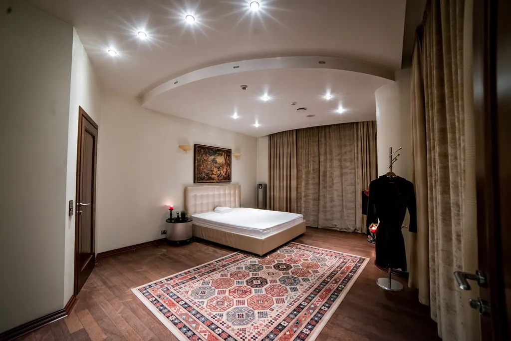 Дом-замок в Москве! Спа-зона, барбекю-зона внутри, караоке, кинозал...