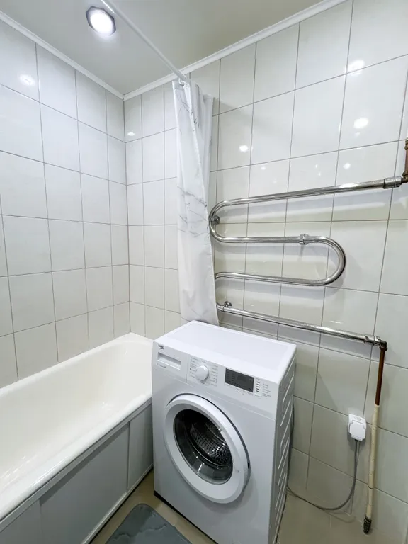 2‑комн. квартира в центре Мурманска на ул. Коминтерна, 17