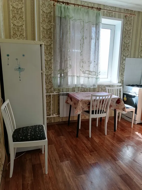 Квартира в центре города, рядом- кадетка, обл. больница, военкомат