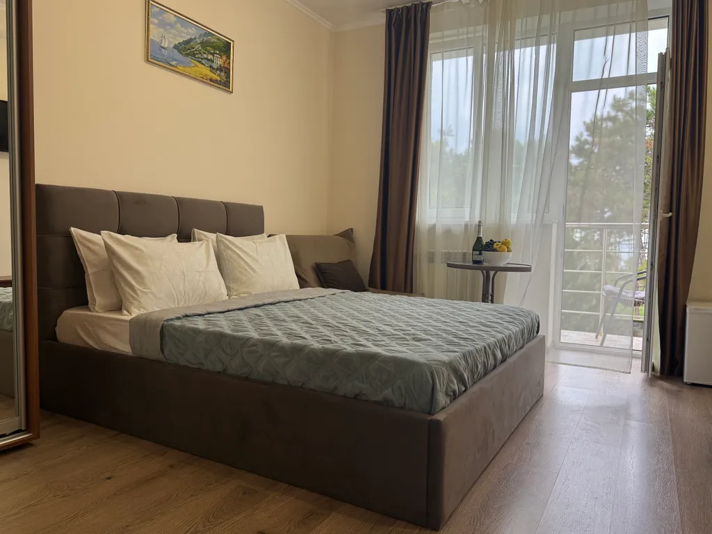 Квартира 3 трёхместная без балкона комната- комфорт — Севастополь