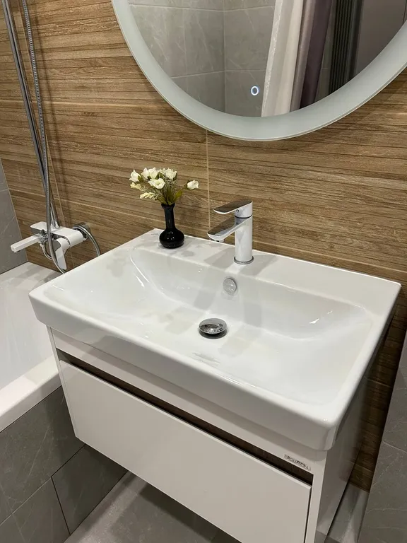 Стильная квартира с видом на лес