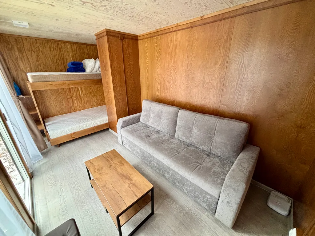 Дом у реки с видом на горы с купелью и баней