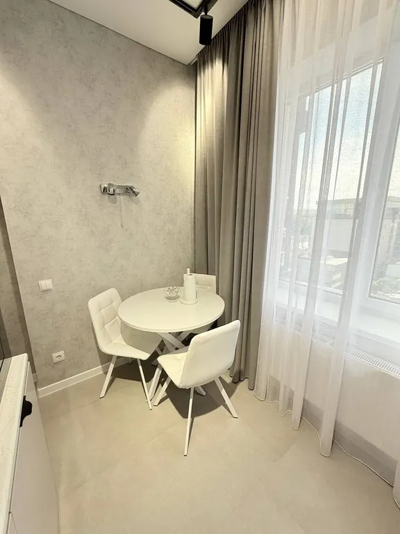 Новая квартира с дизайнерским ремонтом в центре города