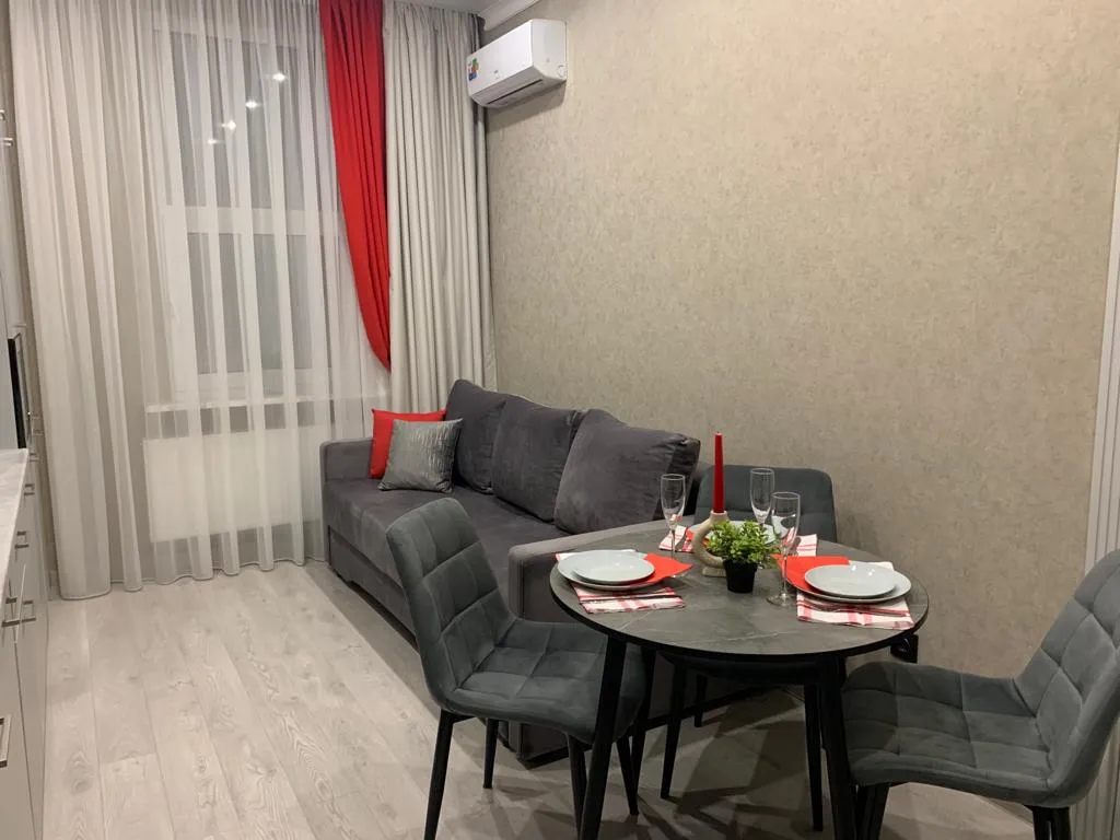 Стильные семейные апартаменты 581 «Топаз» Люкс в центре Краснодара