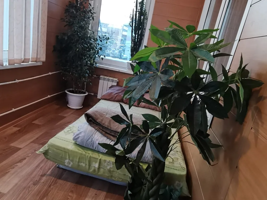 Трёхэтажный коттедж с ночным клубом баней и бассейном