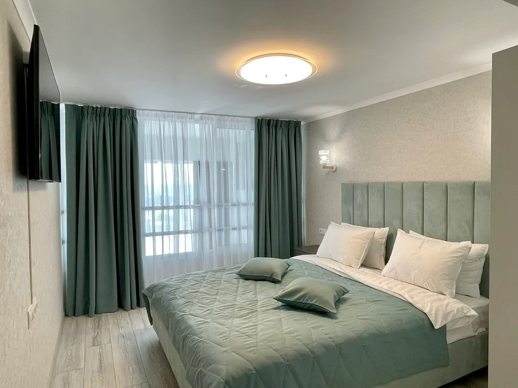 4-комнатная Квартира