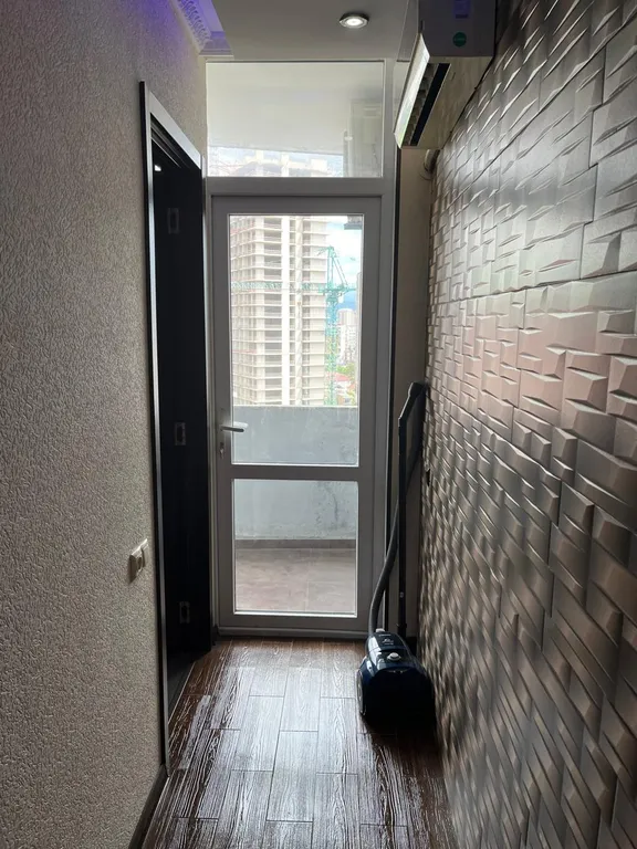 Квартира Квартира с изолированной спальней — Батуми