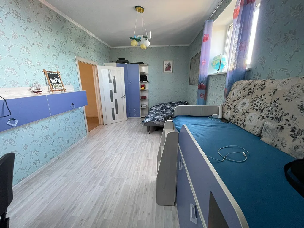 Просторный загородный дом