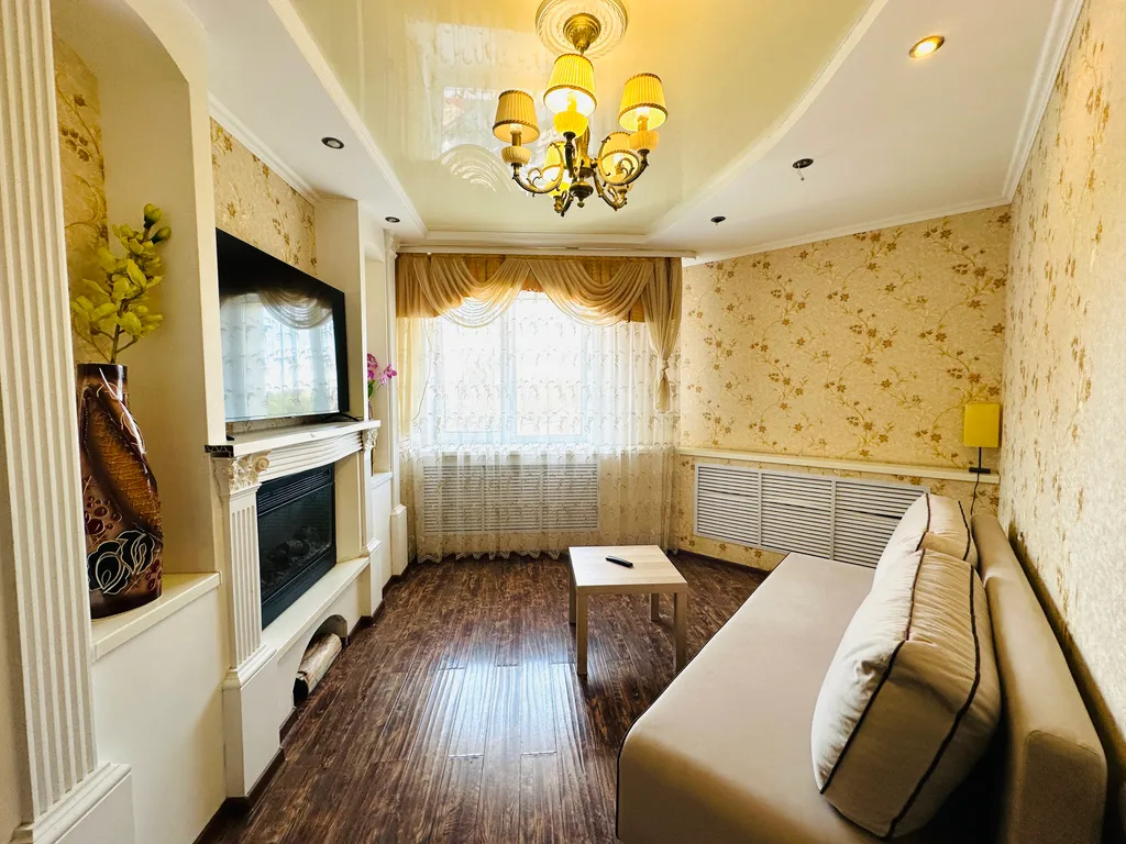 3-комнатная Квартира — аренда посуточно в Брянск