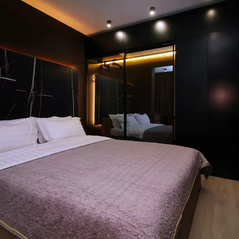 Стильная квартира у Арбата с панорамным видом на горы