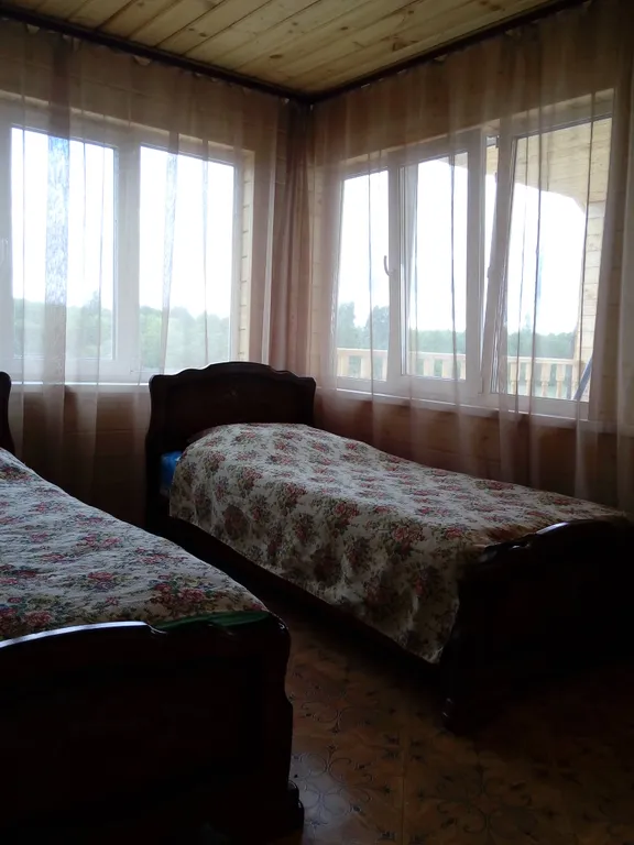 Дом для большой компании на берегу озера