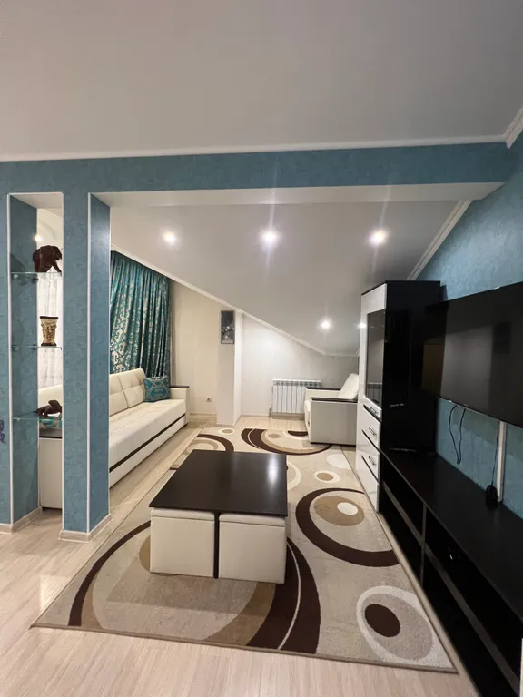 Квартира Квартира Большая 3 комнатная квартра с видом на море — Геленджик