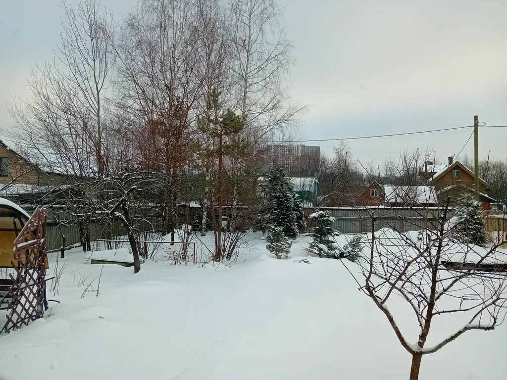 Дом с баней и бассейном