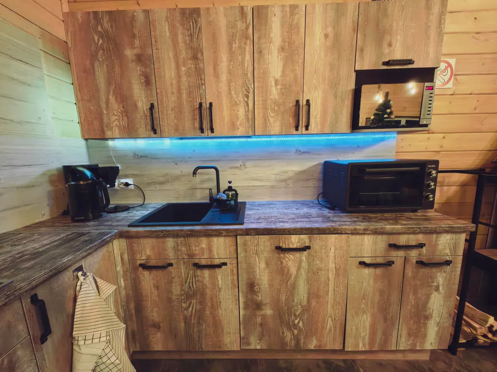 Дом с теплым бассейном