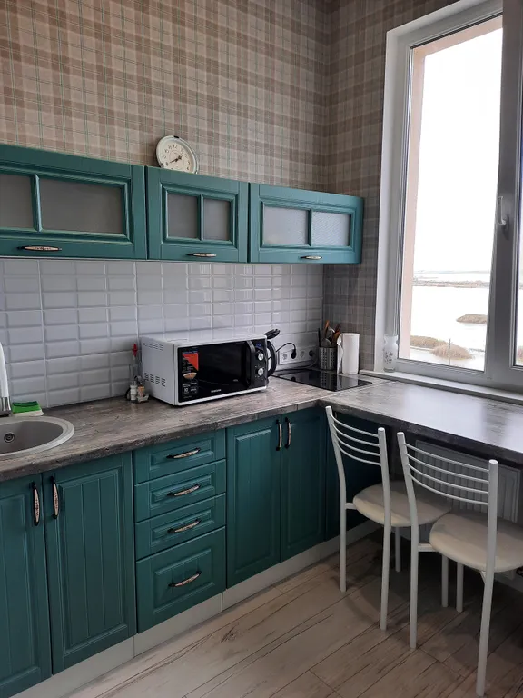 Уютная квартира с видом на розовое озеро