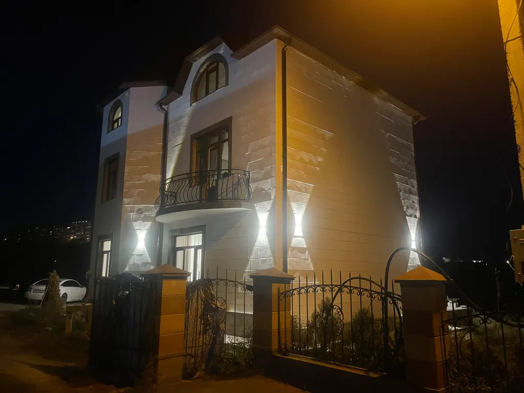 Роскошная вилла с бассейном и с видом на Арарат