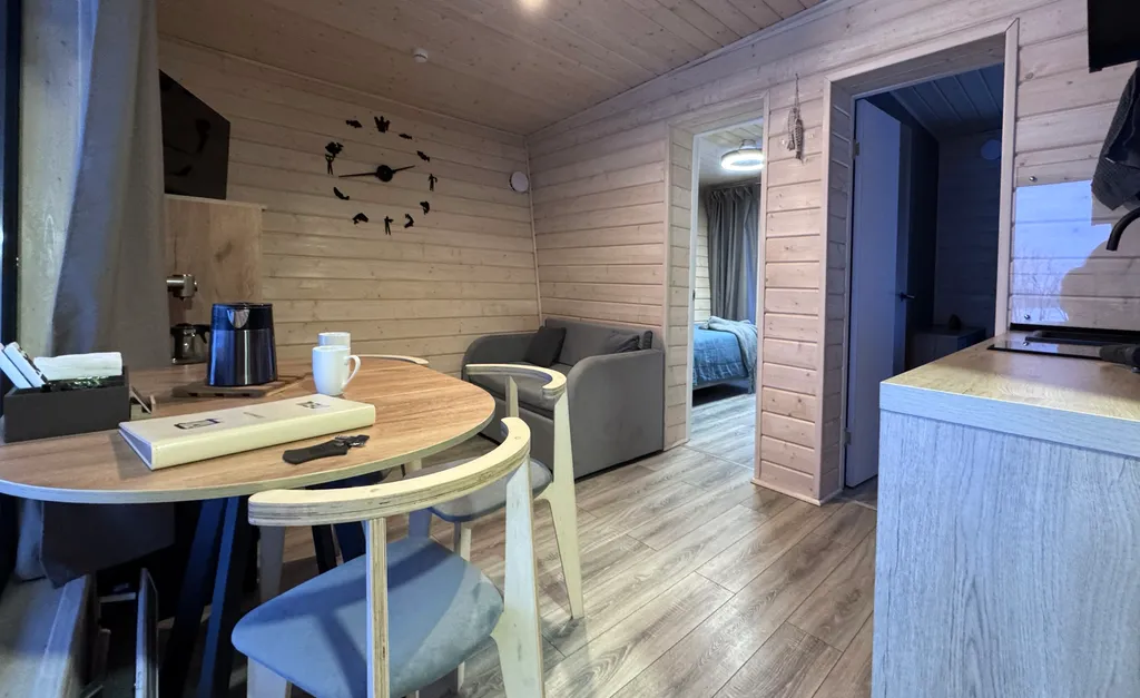 Коттедж Дом семейный с 2 спальнями на берегу реки Свирь — Лодейное Поле