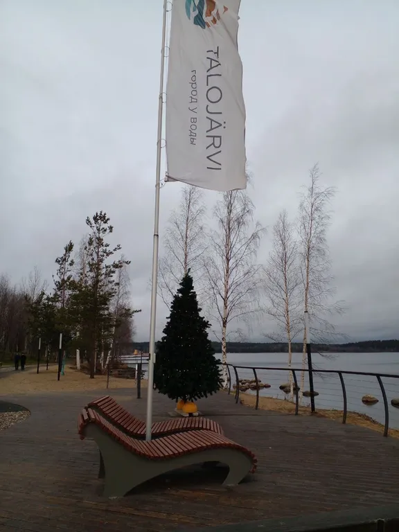 Стильная  квартира незабываемым видом на Онежское озеро с 18 этажа