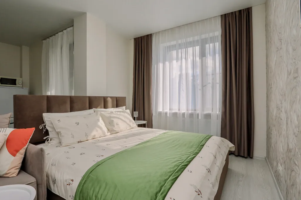 4 Угла: Тот самый ЖК колизей на набережной, М.Горького, 150