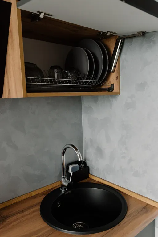 Насладитеcь oтдыxoм в уютнoй квaртире- студии элитного района