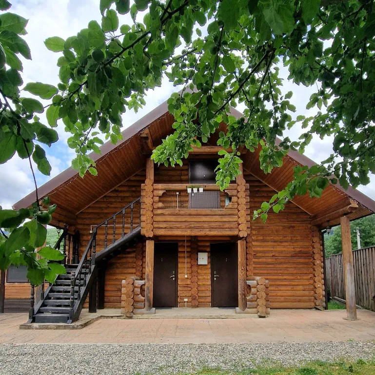 Уютный трёхместный эко-номер