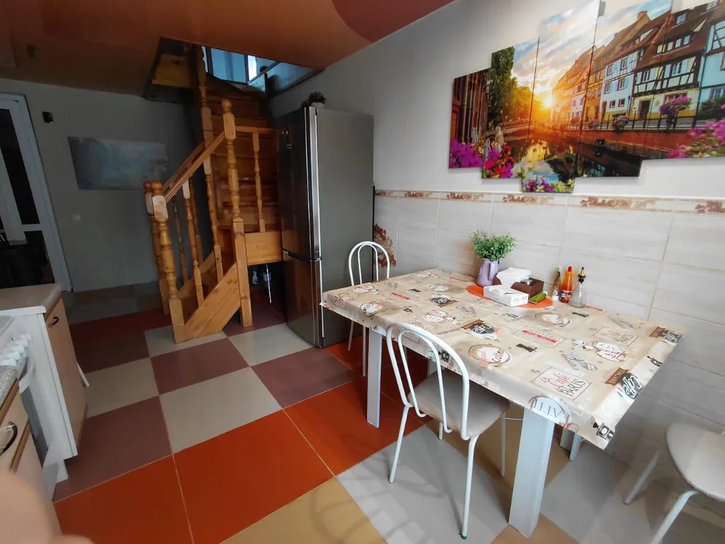 Уютный 2х этажный дом в центре города