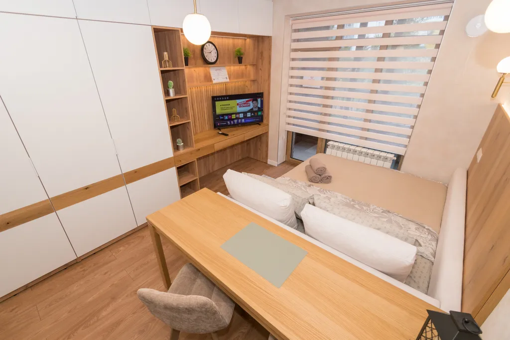Квартира Квартира Современная студия с wi-fi, smart tv, кондиционером и в центре города — Новосибирск
