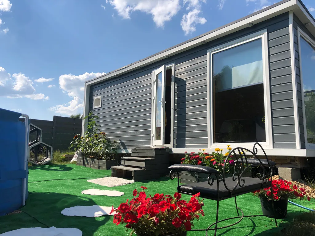 Коттедж Дом на прилесном участке в окружении реки — Горки