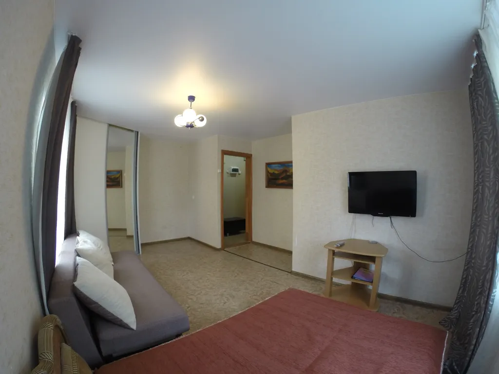 Квартира Квартира через дорогу от Краевой больницы — Красноярск