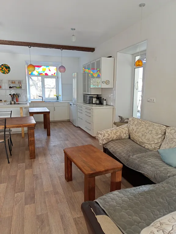 Уютный дом у леса