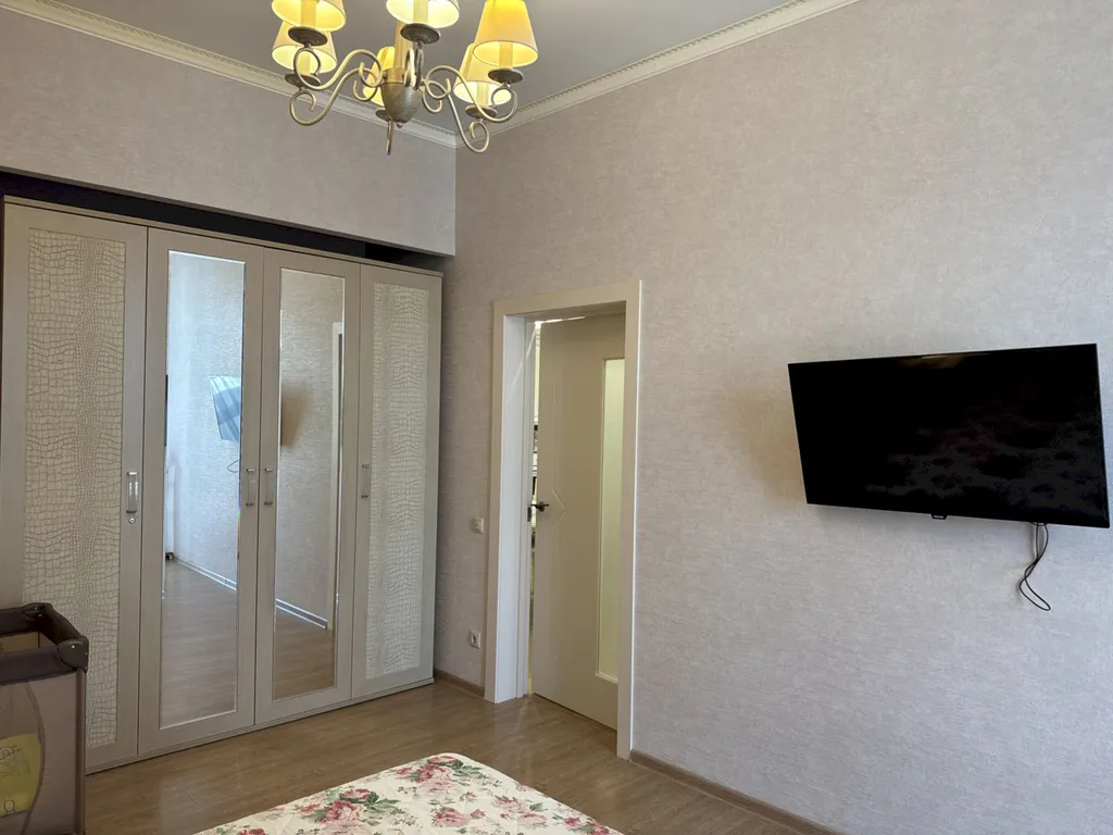 Первая береговая с видом на море и террасой – Толстый мыс