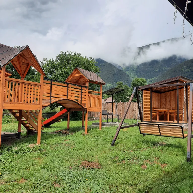 Коттедж Трёхкомнатные апартаменты с видом на горы — Архыз