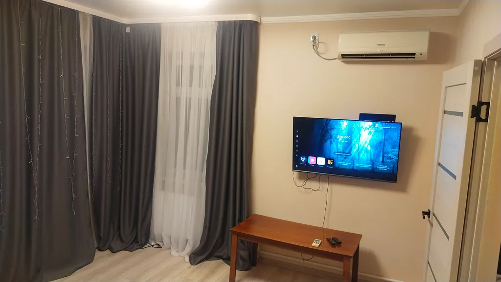 Коттедж Отдельный дом с выходом и видом на море — аренда посуточно в Ейск