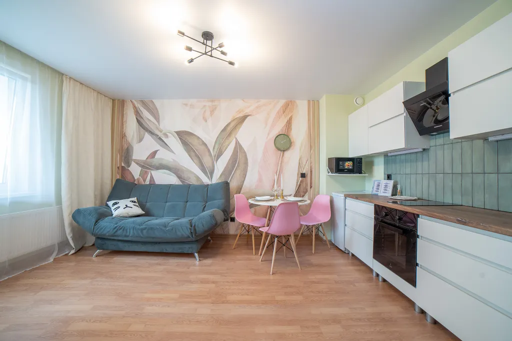 1-комнатная квартира с балконом на Отрадной 1