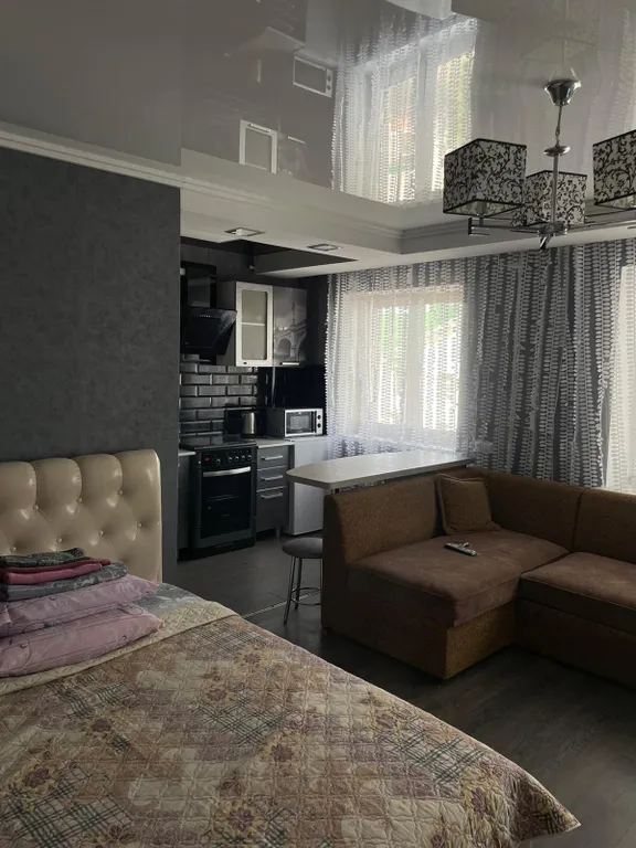 Сдаётся 3 комнатная квартира в самом центре города