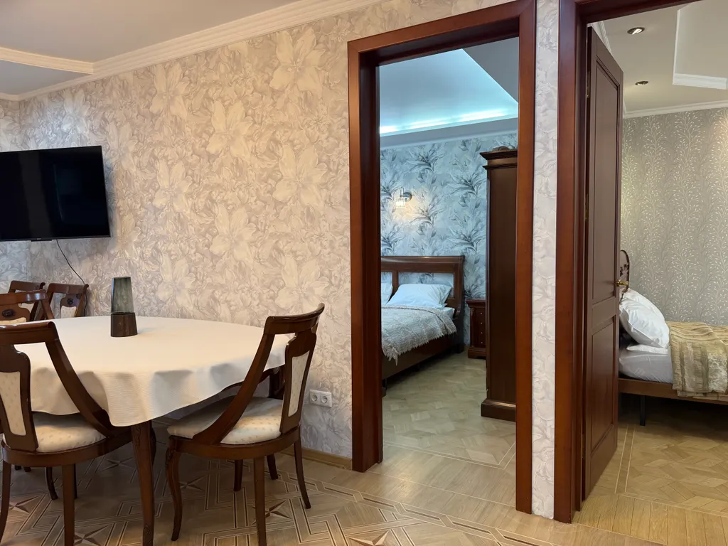 Дизайнерские новые 3-к комнатные апартаменты The Gray Pearl Crocus