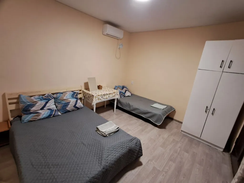 Квартира Комната у самого моря, несколько шагов до пляжа — аренда посуточно в Орджоникидзе