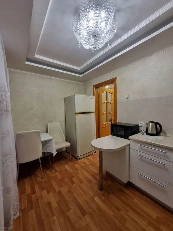 Сoлнeчнaя, пpоcторная 2-комнатная квaртиpа рядом с ДBГУПC