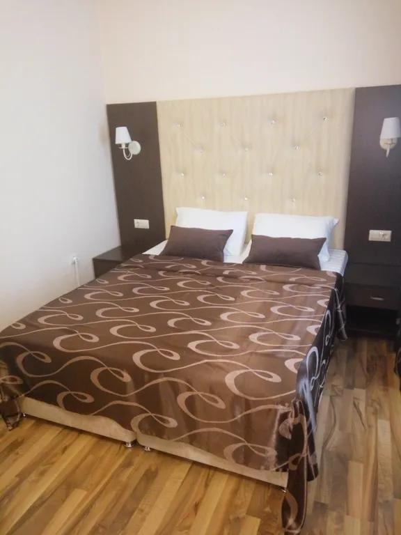 4-комнатная Квартира