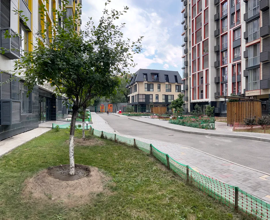 Просторные светлые апартаменты в ЖК «Раимбек», питьевая вода подарок