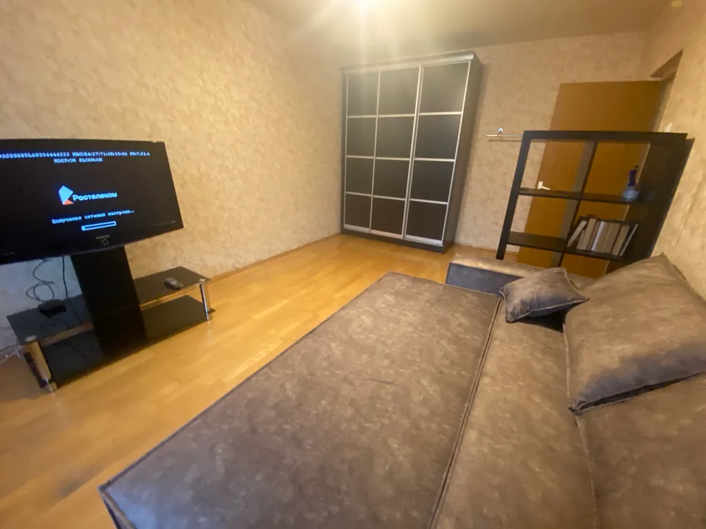 Двухкомнатная квартира на Авиаторов