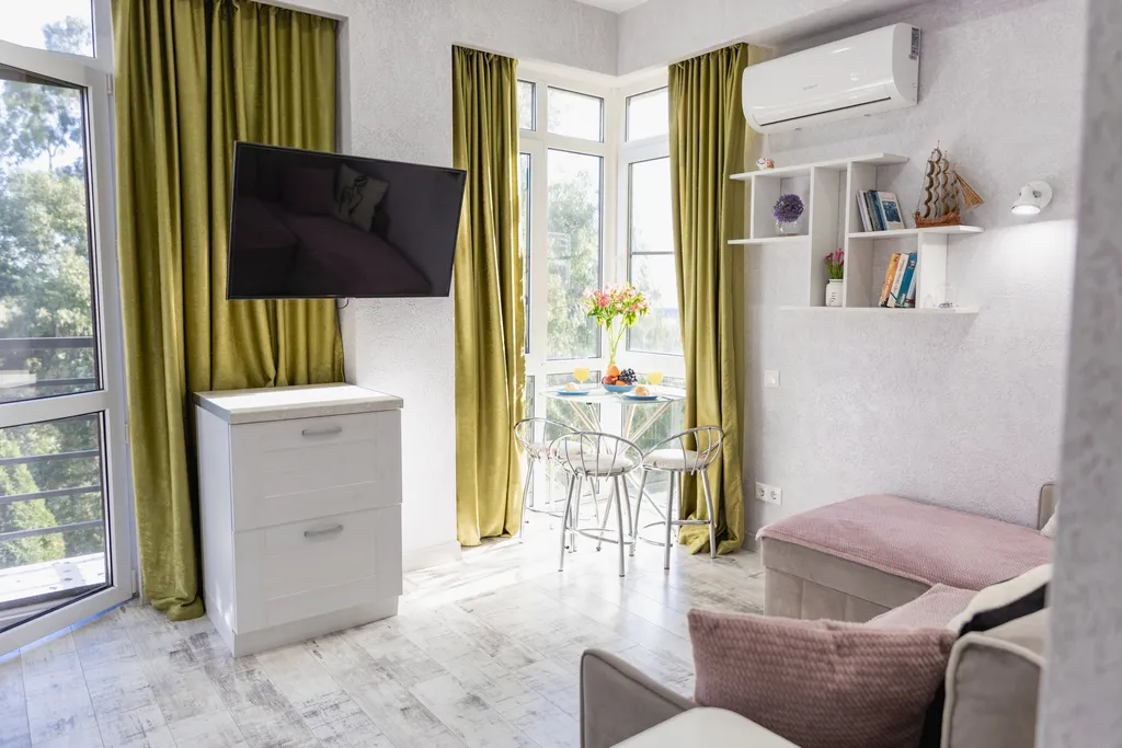 Квартира Квартира Уютная студия с видом на морской порт в ЖК Сорренто Парк — Сириус