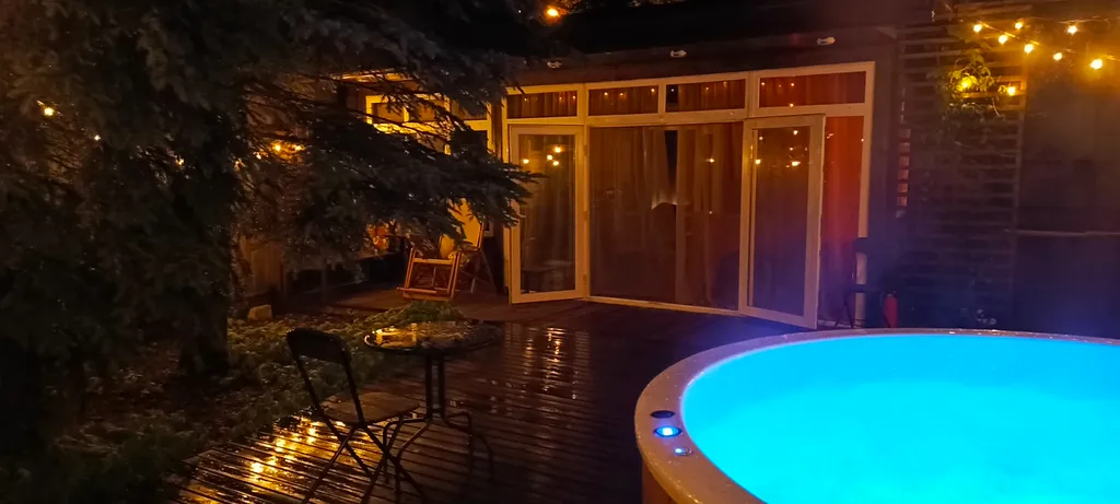 Дом Релакс'Ель с природным шармом рядом с Москвой и горячей джакузи