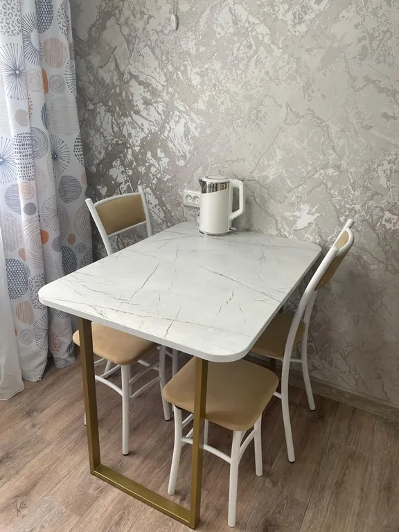 Уютная квартира с дизайнерским ремонтом от трассы 5 минут пешком