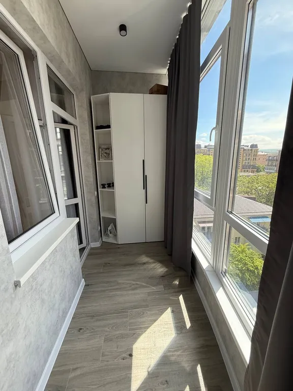 Новая квартира с дизайнерским ремонтом в центре города