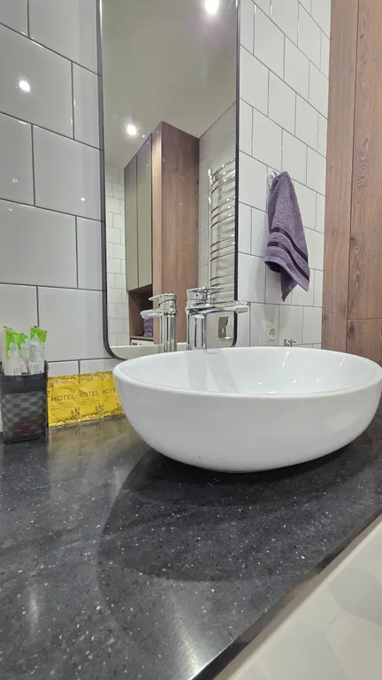 Уютная Евро 2-комнатная квартира в центре с дизайнерским ремонтом