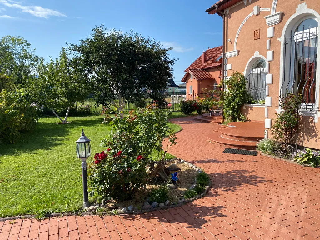 Особняк у моря с баней и бильярдом