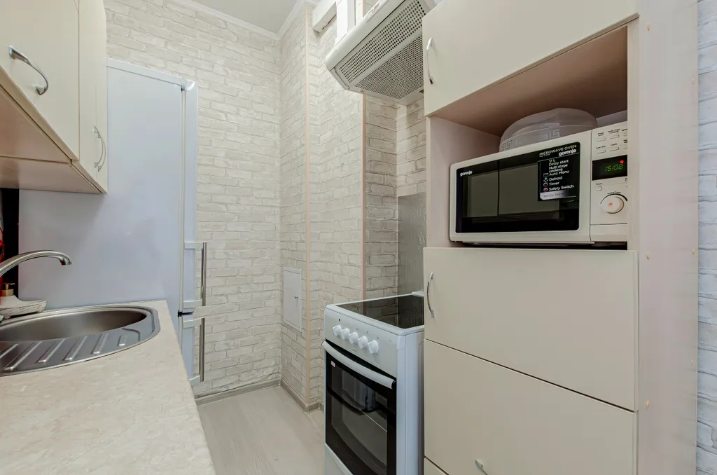 Уютная квартира вблизи метро рядом с центром города