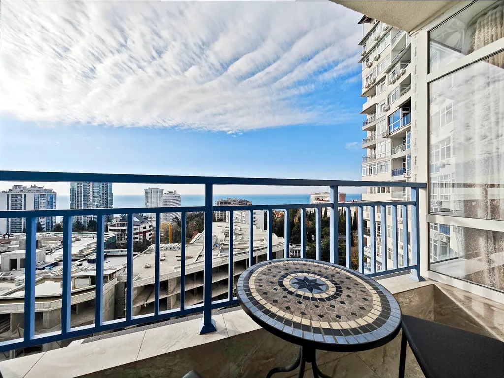 Квартира Квартира ЖК Москва — где вид из окна — это шедевр, который меняется — Сочи