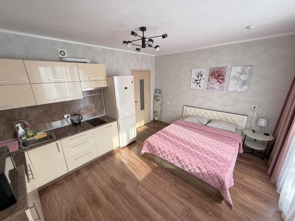 Уютная квартира Академ Риверсайд